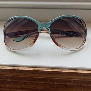 Womens UV Protection Round Sunglasses